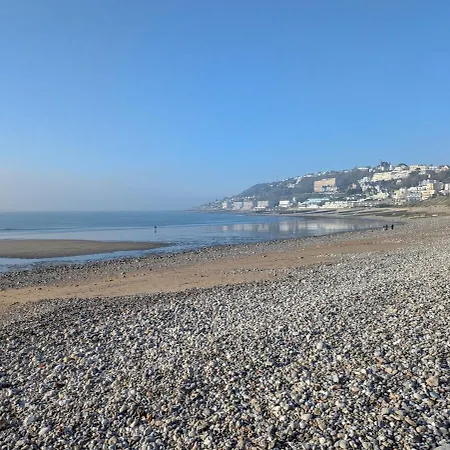 Location Lval * Sainte-Adresse