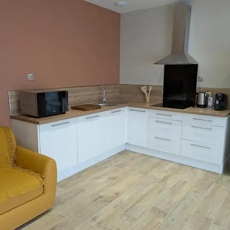 Location Lval * Sainte-Adresse